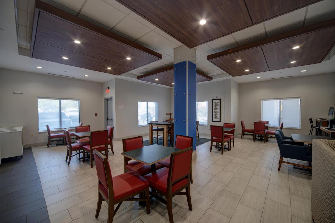 Holiday Inn Express Hotel & Suites Oklahoma City-West Yukon By Ihg Ngoại thất bức ảnh