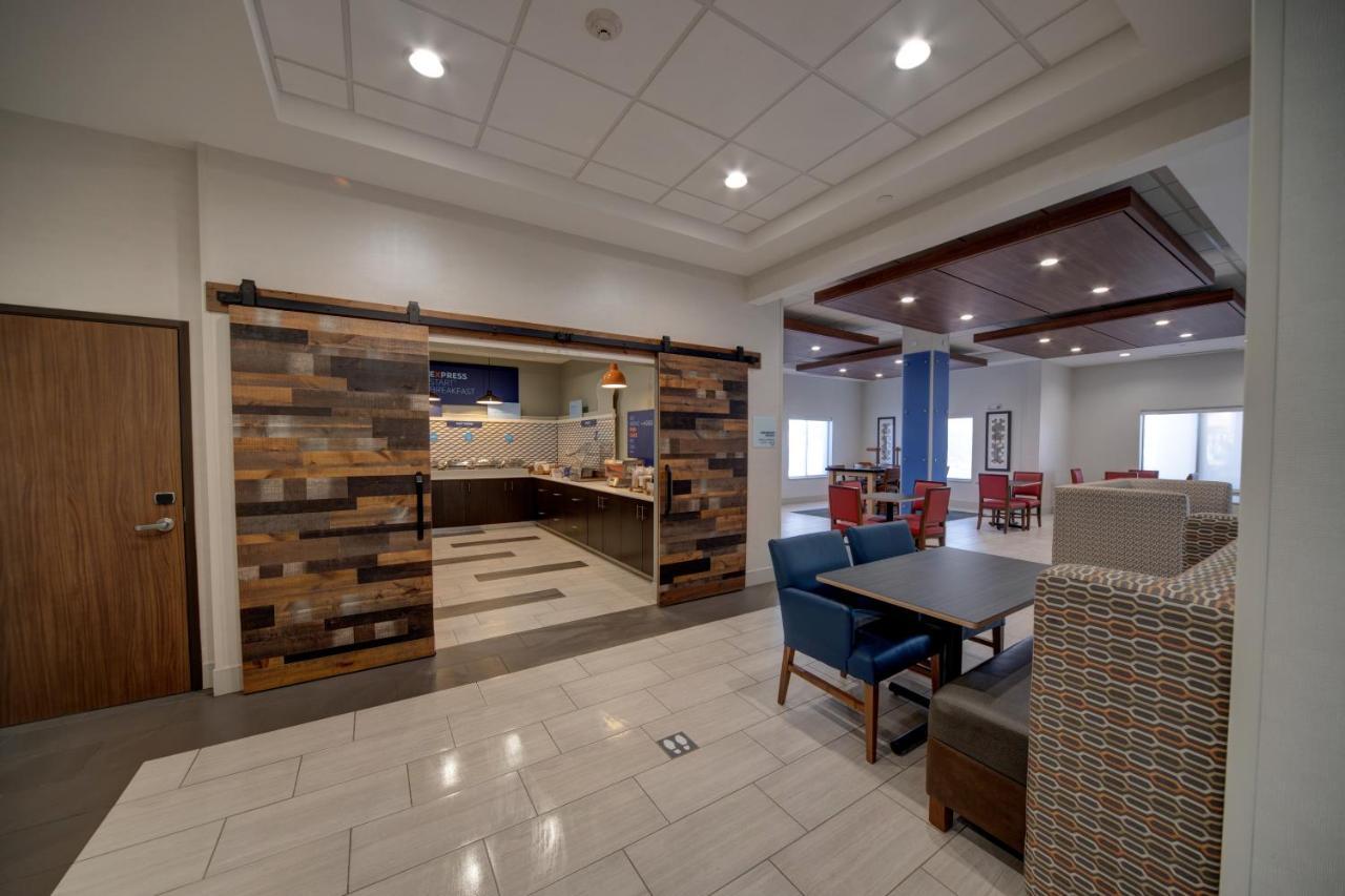 Holiday Inn Express Hotel & Suites Oklahoma City-West Yukon By Ihg Ngoại thất bức ảnh