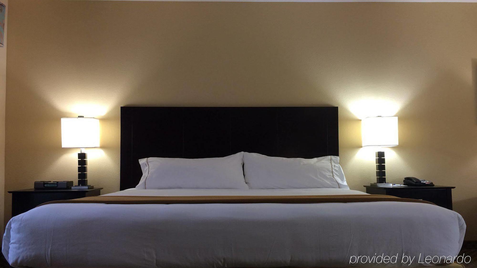 Holiday Inn Express Hotel & Suites Oklahoma City-West Yukon By Ihg Ngoại thất bức ảnh
